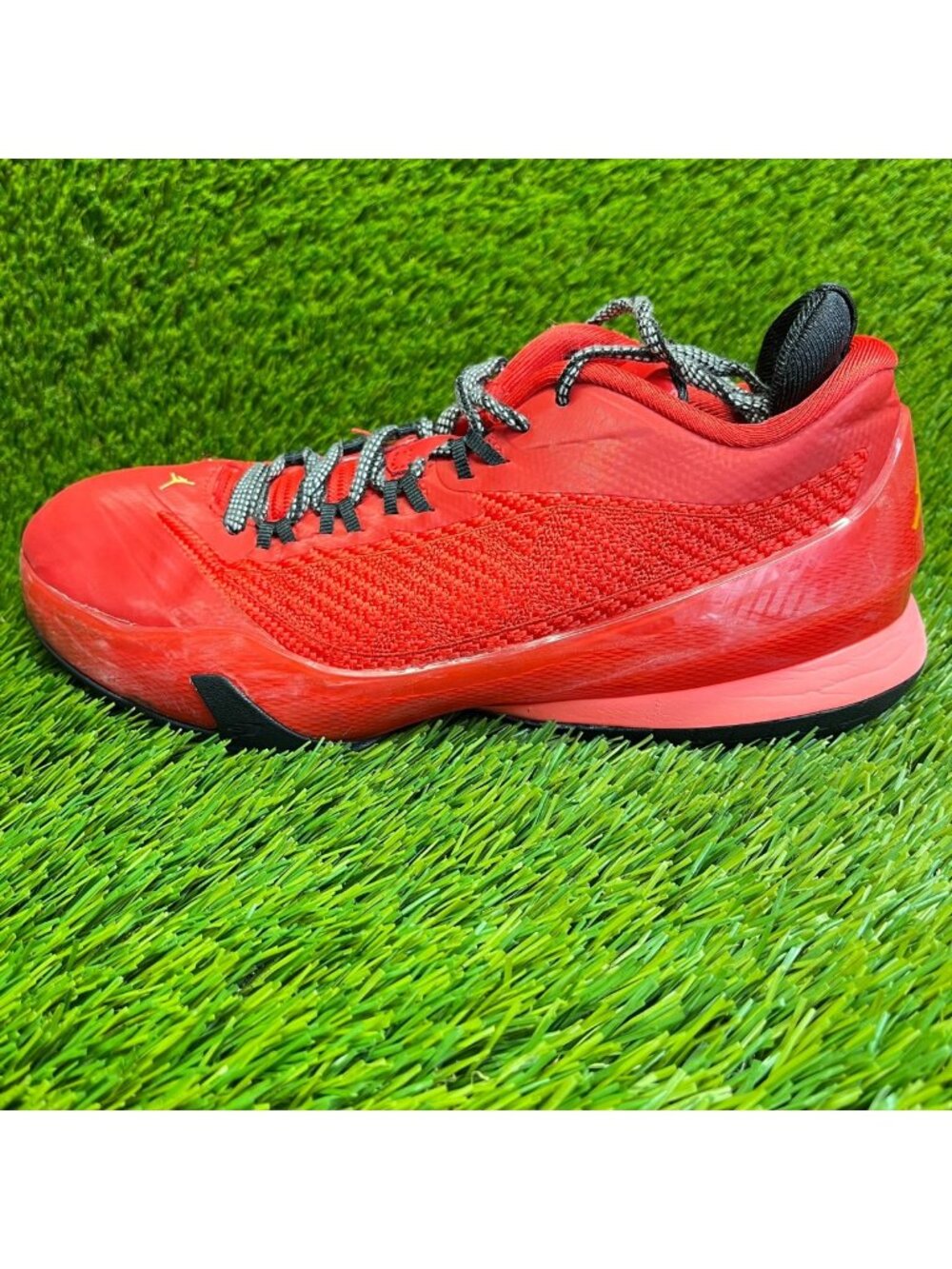 Nike Air Jordan CP3 VIII Boys Size 6Y Red Black Basketball Shoes Sneakers